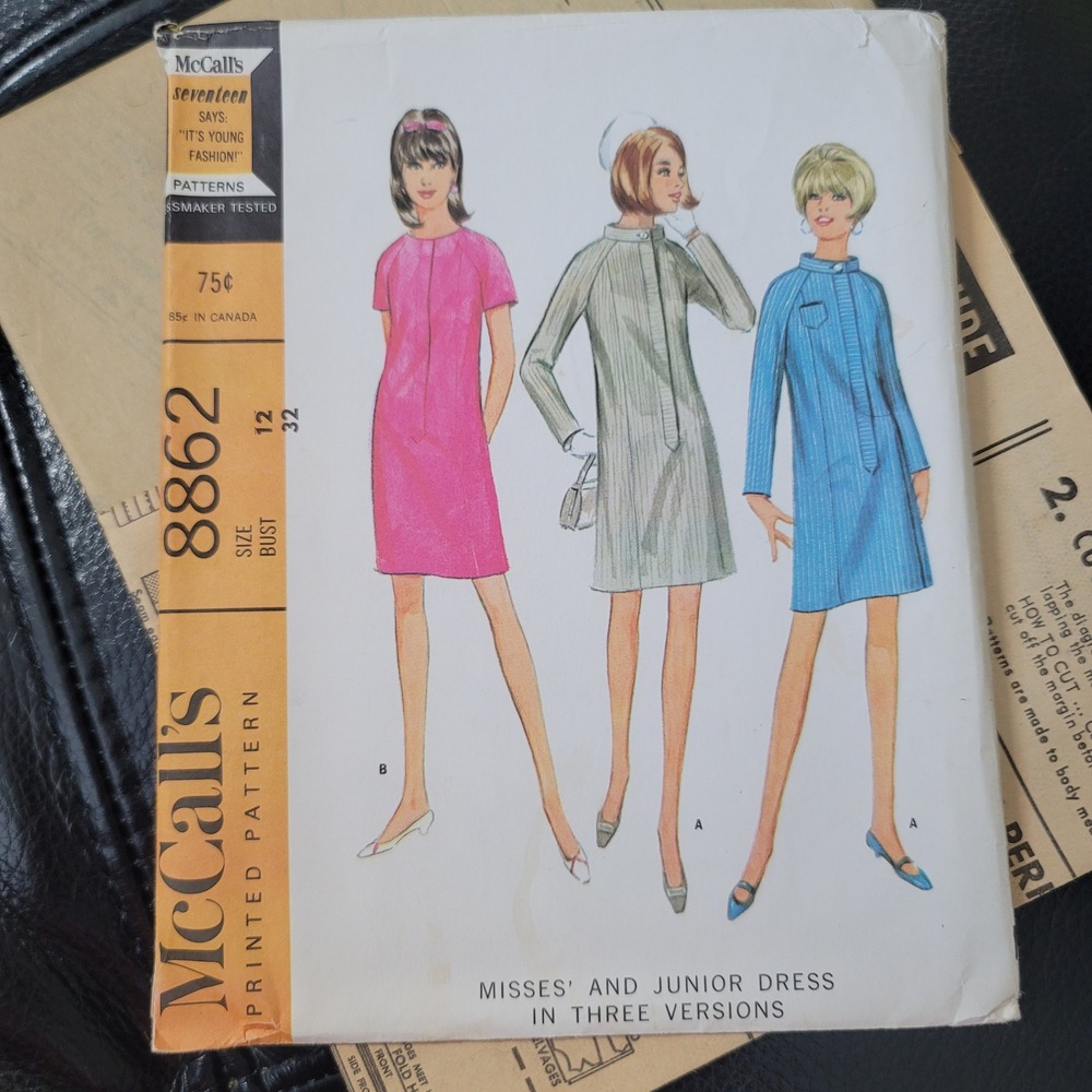 Vintage 1967 McCalls 8862 Dress Sewing Pattern Size 12 Bust 32 Mod Raglan Sleeve